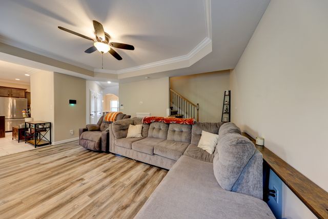 356 Barry Dr, Clarksville, TN 37040