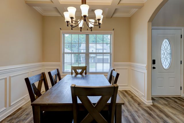 356 Barry Dr, Clarksville, TN 37040
