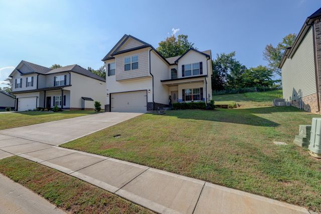 356 Barry Dr, Clarksville, TN 37040