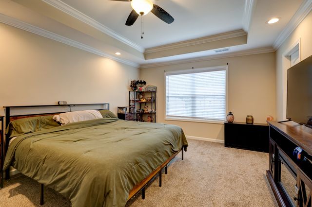 356 Barry Dr, Clarksville, TN 37040