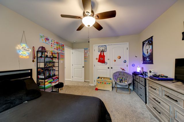 356 Barry Dr, Clarksville, TN 37040