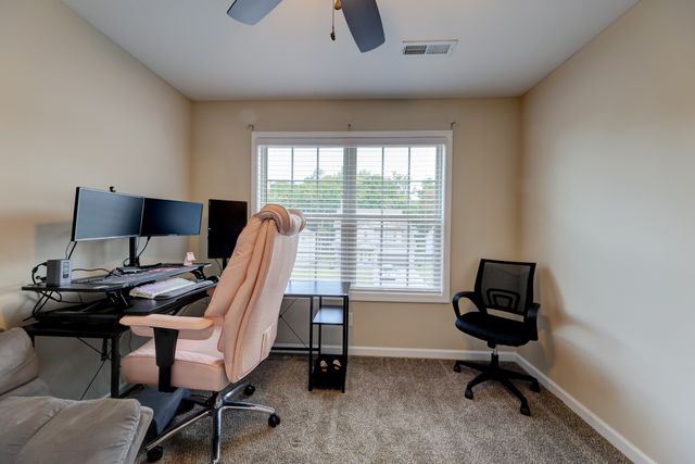 356 Barry Dr, Clarksville, TN 37040