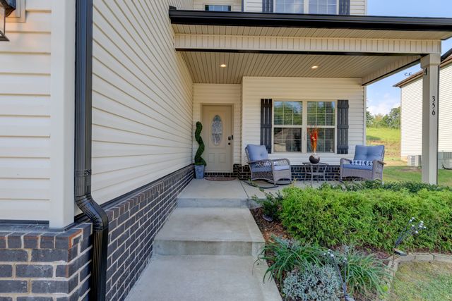 356 Barry Dr, Clarksville, TN 37040