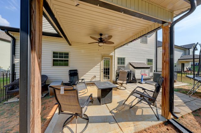 356 Barry Dr, Clarksville, TN 37040