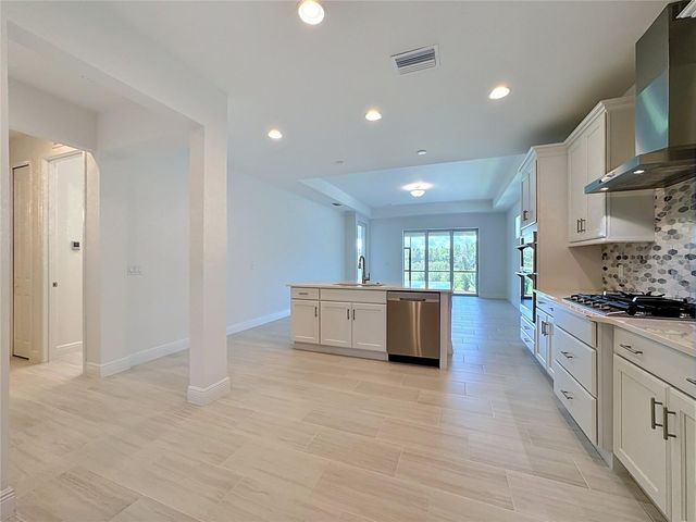 10618 KLEE AVENUE, Bradenton, FL 34212
