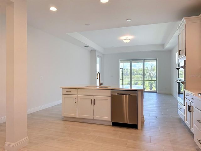 10618 KLEE AVENUE, Bradenton, FL 34212