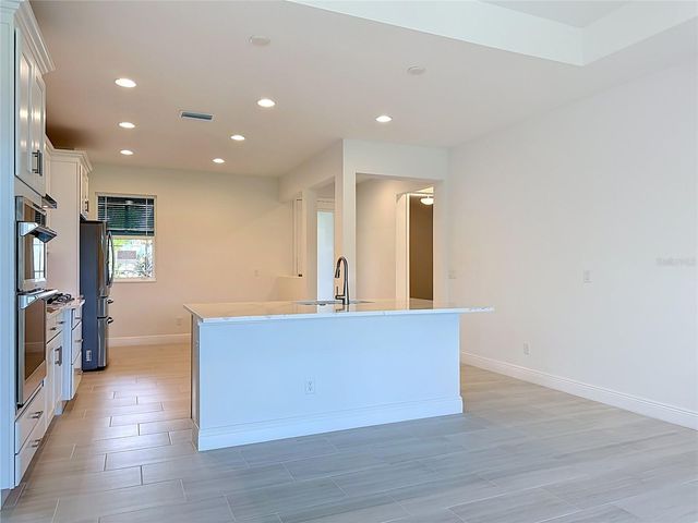 10618 KLEE AVENUE, Bradenton, FL 34212