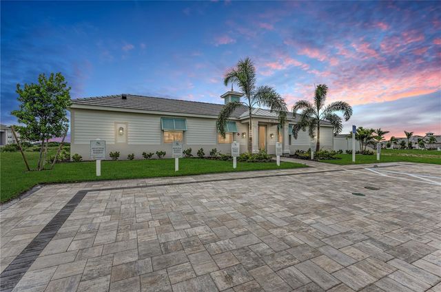 10618 KLEE AVENUE, Bradenton, FL 34212