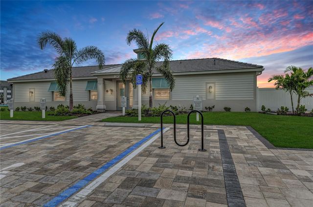10618 KLEE AVENUE, Bradenton, FL 34212