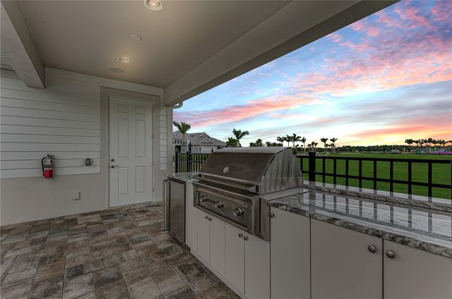 10618 KLEE AVENUE, Bradenton, FL 34212