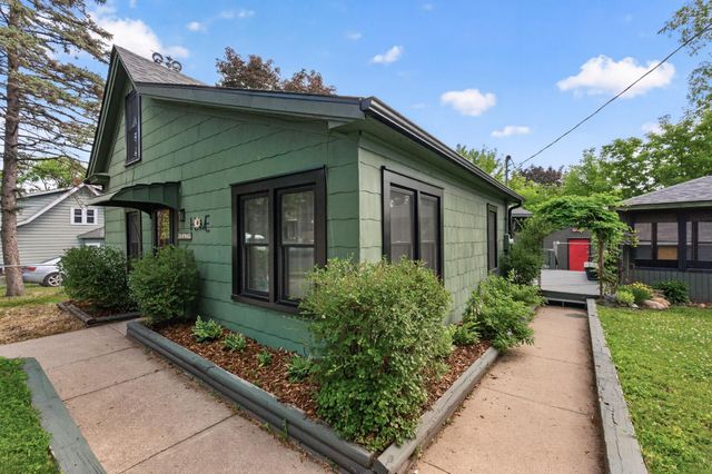 517 Sidney Street E, Saint Paul, MN 55107