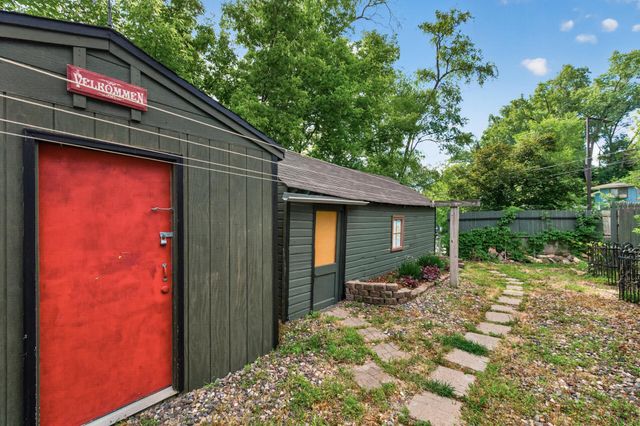 517 Sidney Street E, Saint Paul, MN 55107