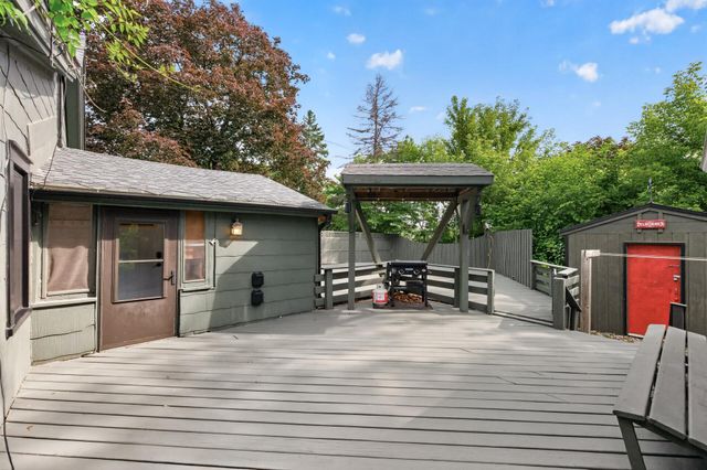 517 Sidney Street E, Saint Paul, MN 55107