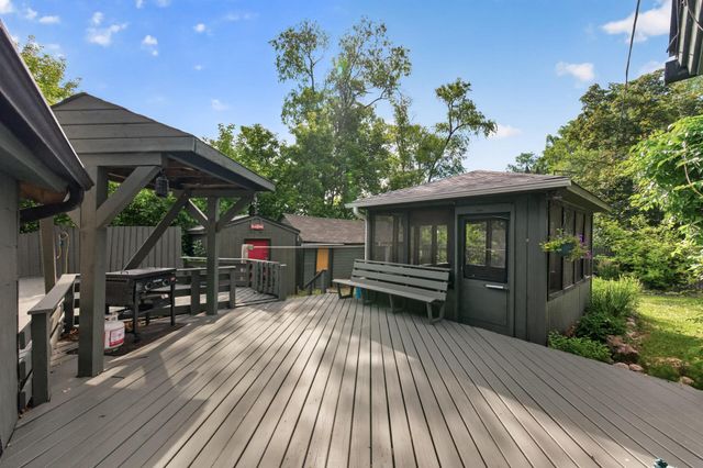 517 Sidney Street E, Saint Paul, MN 55107