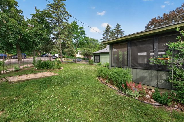517 Sidney Street E, Saint Paul, MN 55107