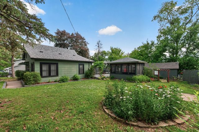 517 Sidney Street E, Saint Paul, MN 55107