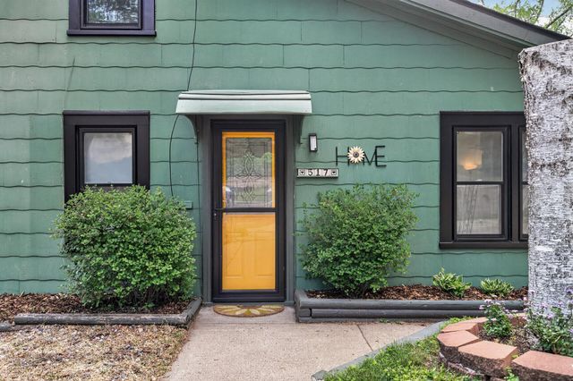 517 Sidney Street E, Saint Paul, MN 55107