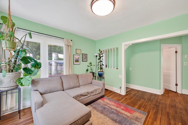 517 Sidney Street E, Saint Paul, MN 55107