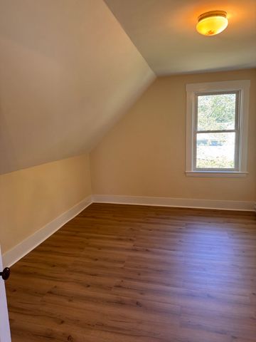 13 Populatic Street B, Medway, MA 02053