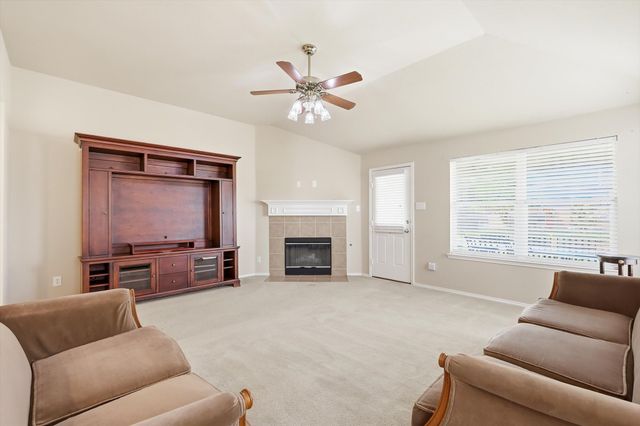 9125 Rainland Court, Arlington, TX 76002