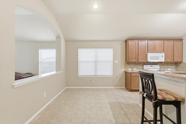 9125 Rainland Court, Arlington, TX 76002