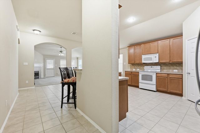 9125 Rainland Court, Arlington, TX 76002