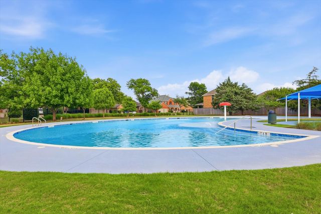 9125 Rainland Court, Arlington, TX 76002