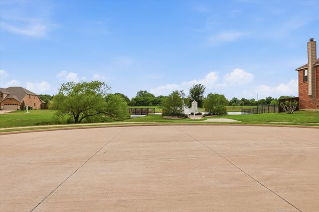 9125 Rainland Court, Arlington, TX 76002