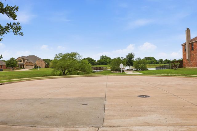 9125 Rainland Court, Arlington, TX 76002