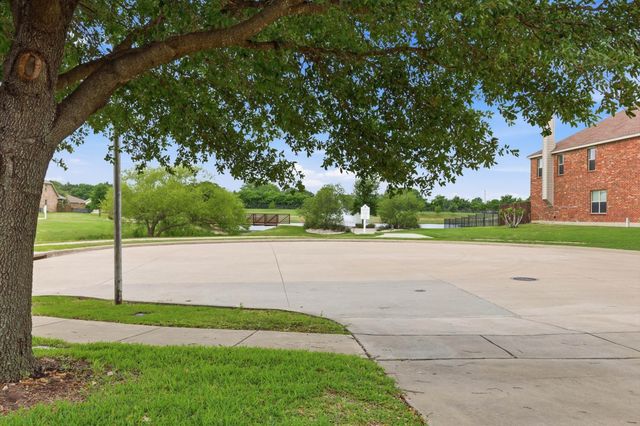 9125 Rainland Court, Arlington, TX 76002