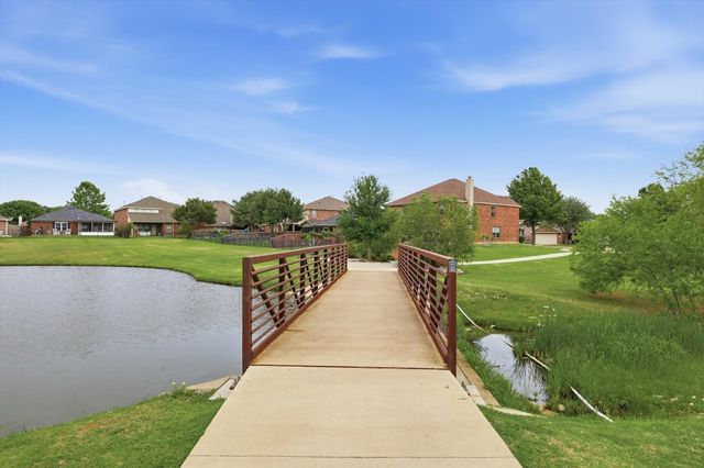 9125 Rainland Court, Arlington, TX 76002