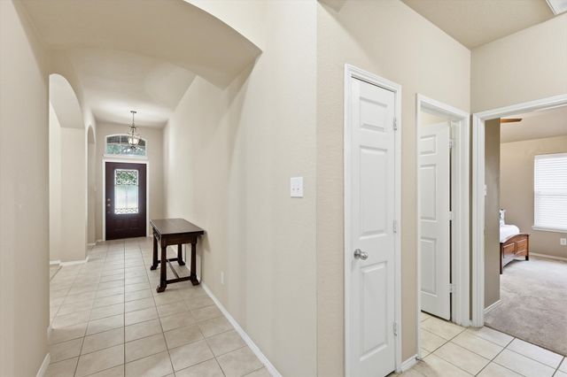 9125 Rainland Court, Arlington, TX 76002