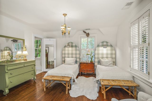 215 Lynnwood Blvd, Nashville, TN 37205