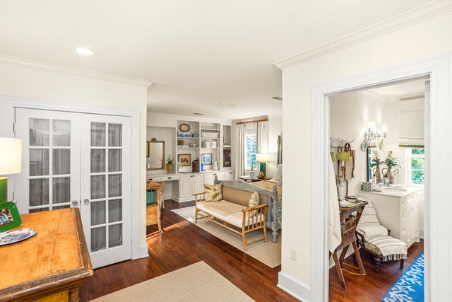 215 Lynnwood Blvd, Nashville, TN 37205