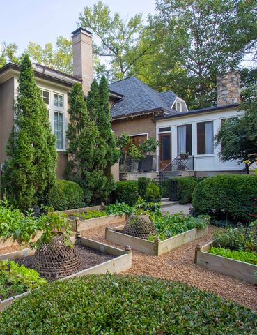 215 Lynnwood Blvd, Nashville, TN 37205