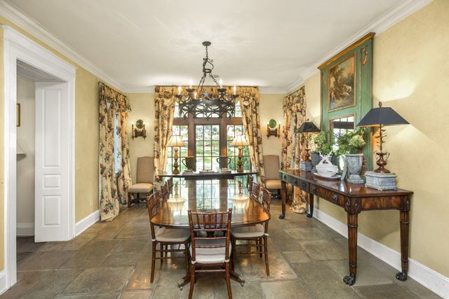 215 Lynnwood Blvd, Nashville, TN 37205