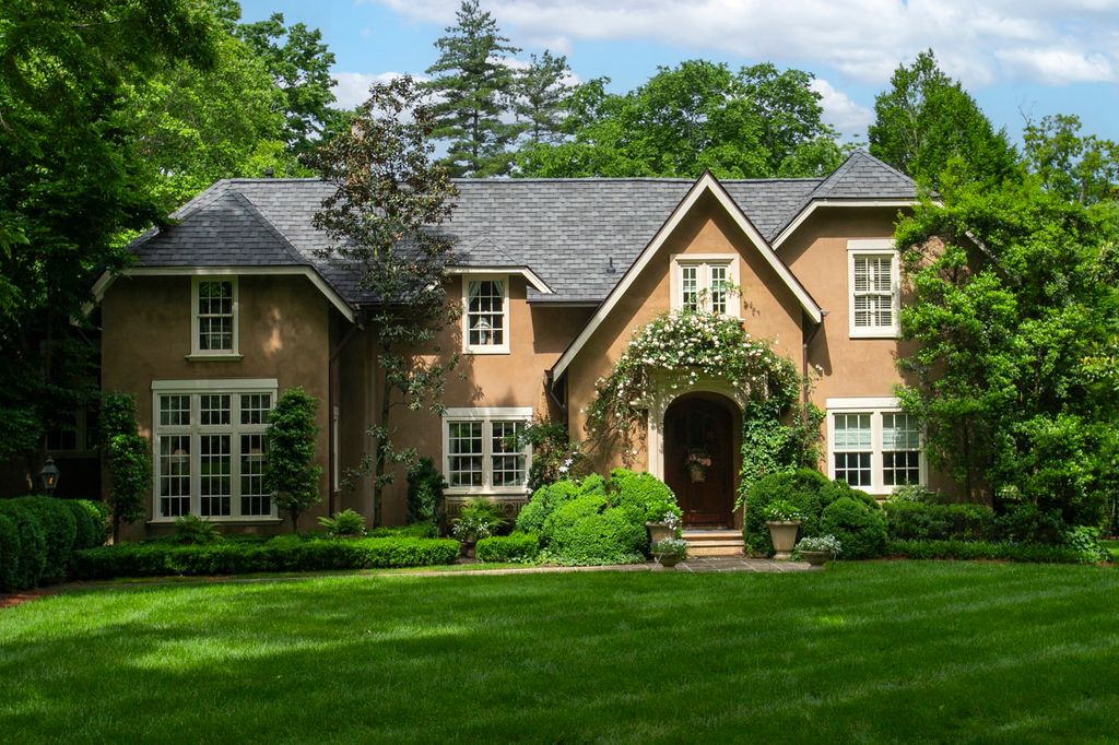 215 Lynnwood Blvd, Nashville, TN 37205