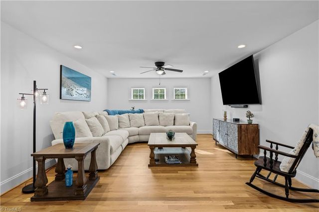 8198 Rob Roy Drive, Summerfield, NC 27358