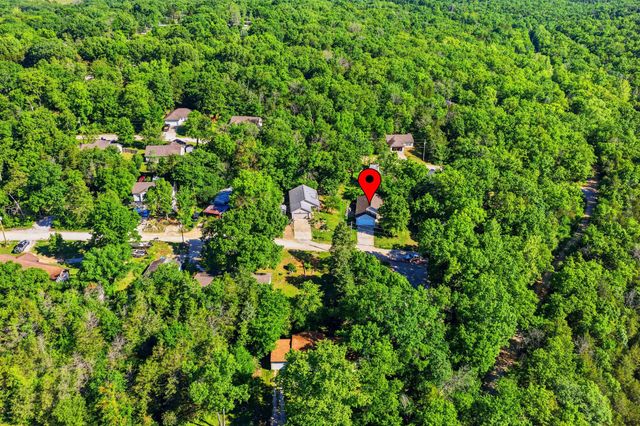 1027 Meadow Lane, Merriam Woods, MO 65740