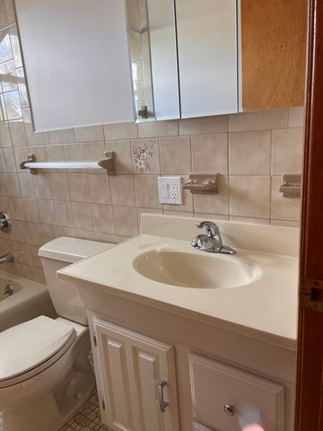 24 Proctor St. 2, Peabody, MA 01960