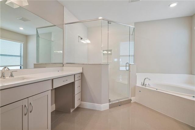 12175 N Baypoint Circle, Parkland, FL 33076