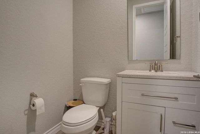 237 Bryant Park, Castroville, TX 78009