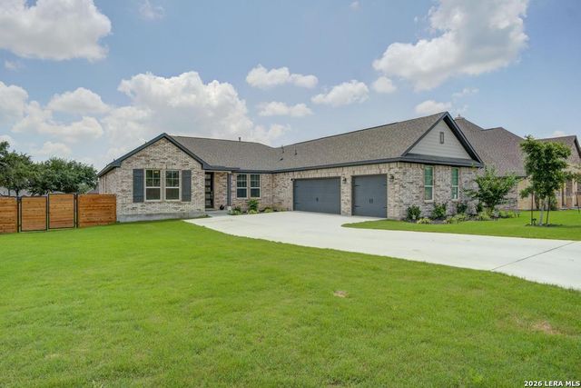 237 Bryant Park, Castroville, TX 78009