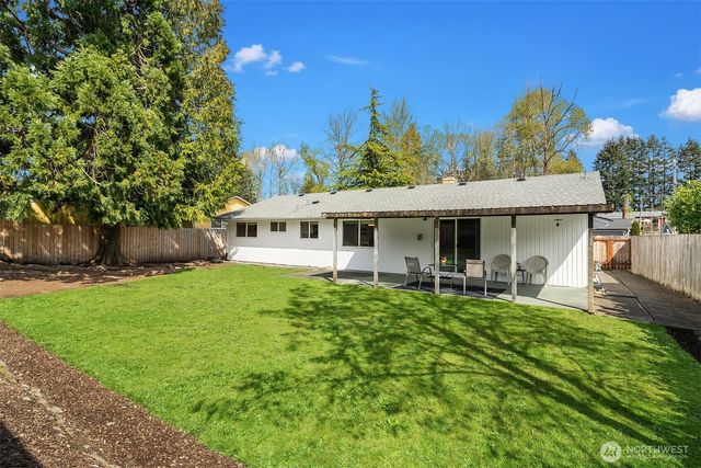 1067 Anacortes Avenue NE, Renton, WA 98059