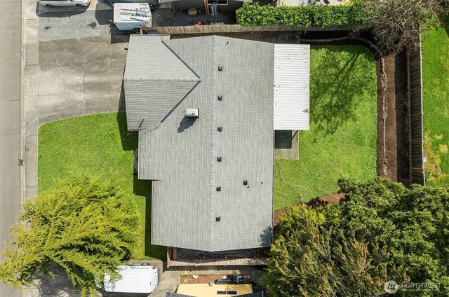1067 Anacortes Avenue NE, Renton, WA 98059