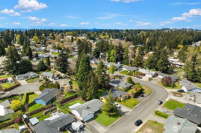 1067 Anacortes Avenue NE, Renton, WA 98059