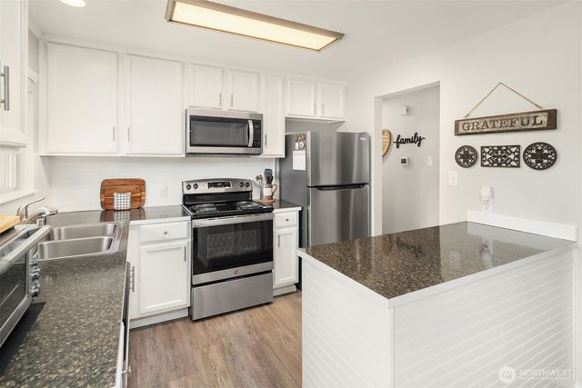 1067 Anacortes Avenue NE, Renton, WA 98059