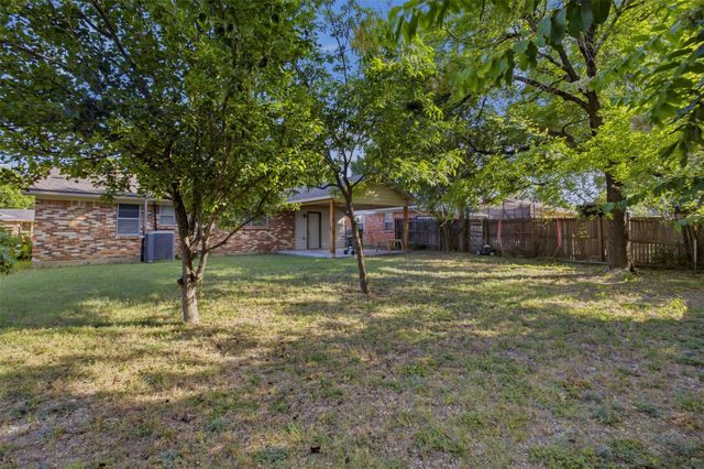 4577 Bonanza Lane, Dallas, TX 75211