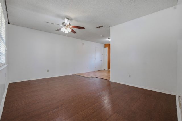 4577 Bonanza Lane, Dallas, TX 75211