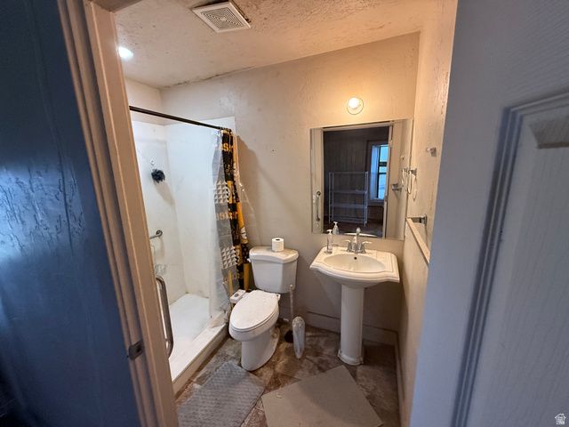 110 W CLARK ST, Grantsville, UT 84029